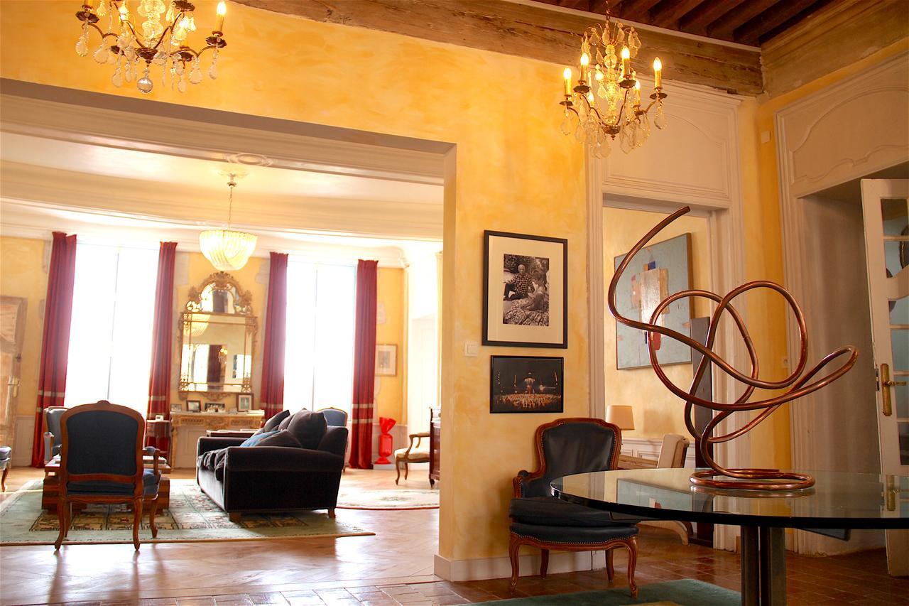 スミュール・アン・ノーソワ La Fontaignotte Bed & Breakfast エクステリア 写真