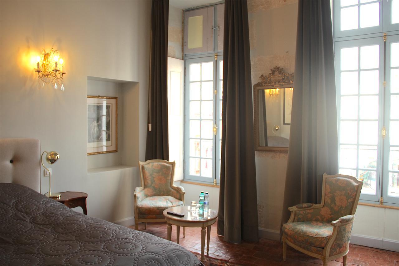 スミュール・アン・ノーソワ La Fontaignotte Bed & Breakfast エクステリア 写真